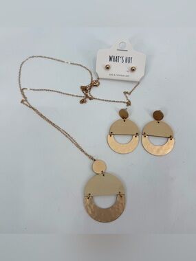 What's Hot Jewelry Set Necklace & Earrings Geometric Semi-Circle Gold Tone